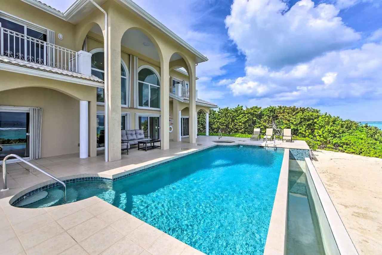 Sun Cloud Oceanfront Villa In Rum Point! Driftwood Village Сasa de vacaciones