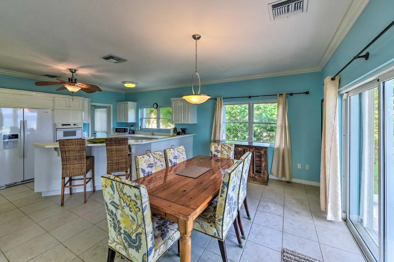 Сasa de vacaciones Sun Cloud Oceanfront Villa In Rum Point! Driftwood Village