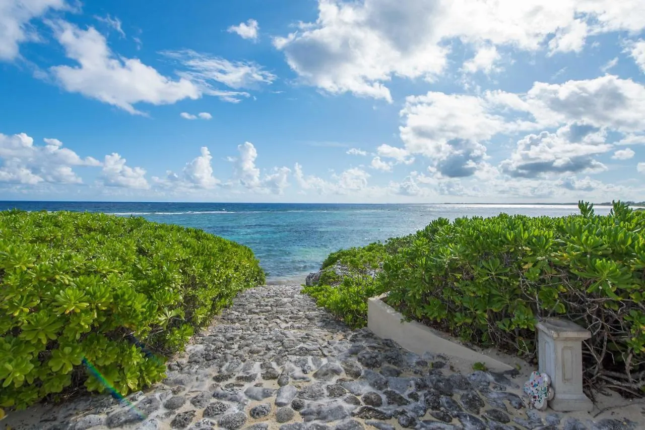 Сasa de vacaciones Sun Cloud Oceanfront Villa In Rum Point! Driftwood Village